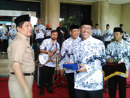 Pencarian PGRI Sintang - Persatuan Guru Republik Indonesia Cabang Sintang
